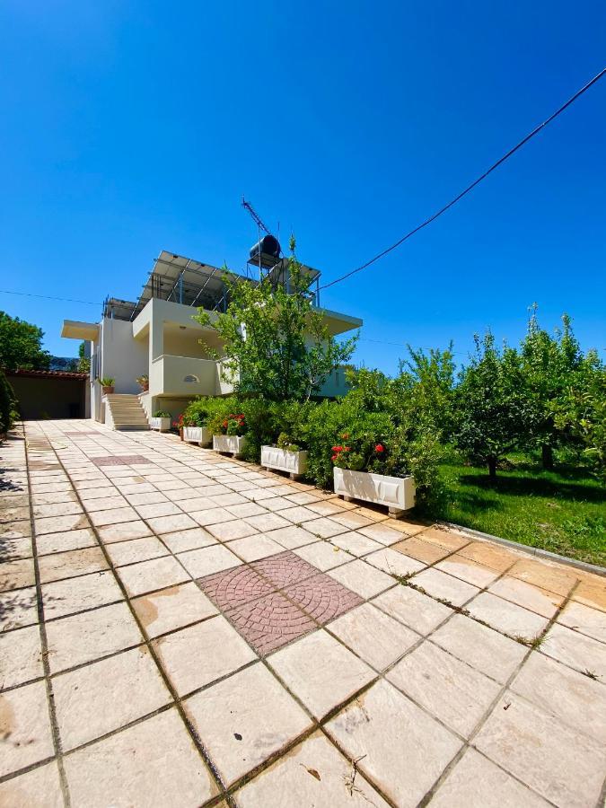 Villa Irini Patsídhes Eksteriør billede